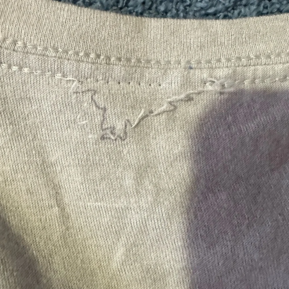 Hot Topic Tee - Picture 5 of 7